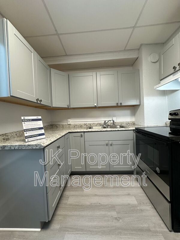 Foto del edificio - 604 2nd Ave S