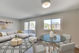 Building Photo - 233 Durand St