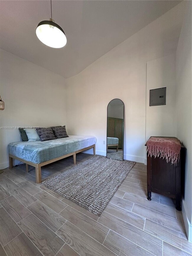 Foto del edificio - 52 NW 68th St