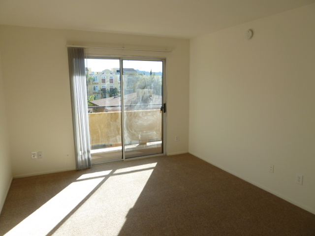 Building Photo - 11136 Hesby St