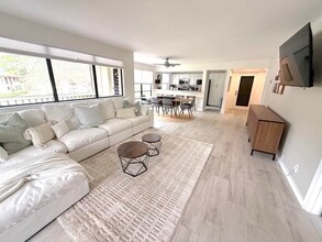 Building Photo - 616 Brackenwood Cove