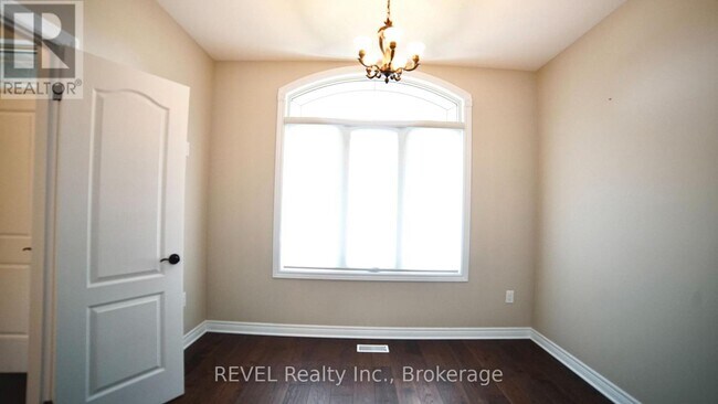 Building Photo - 7135 Optimist Ln