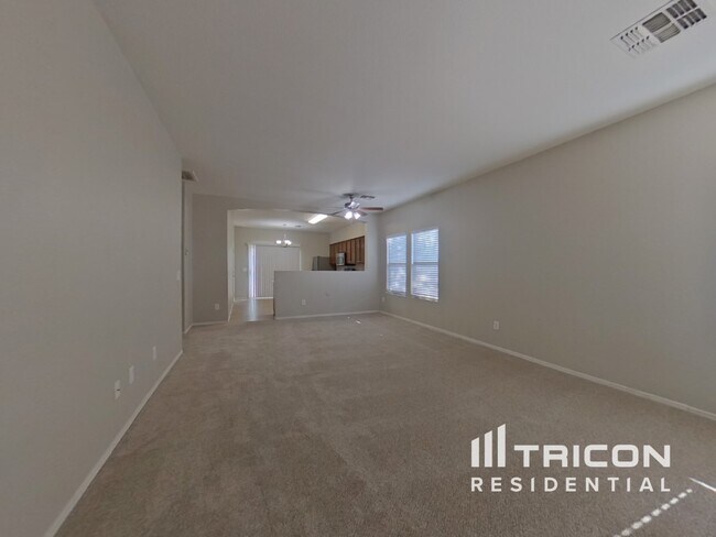 Foto del edificio - 9725 W Florence Ave