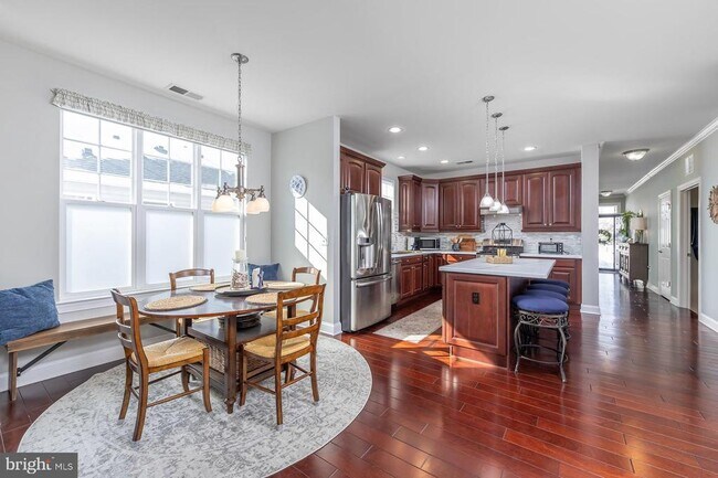 Foto del edificio - 130 Wesley Dr