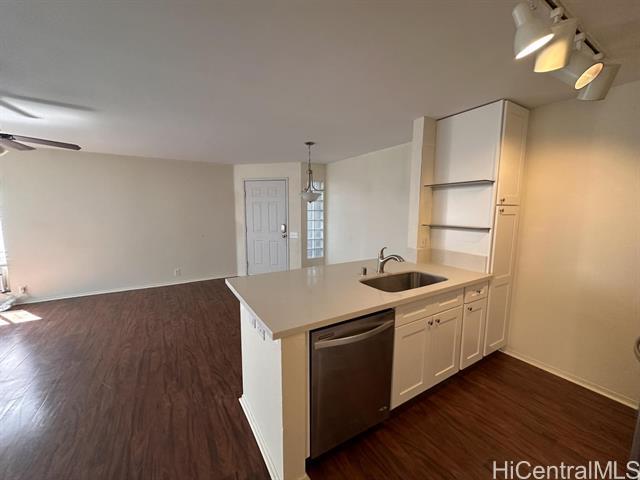 Foto del edificio - 91-242-242 Hanapouli Cir