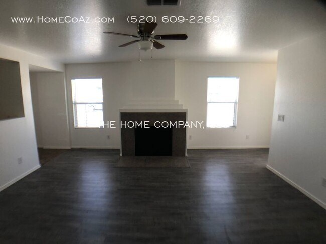 Building Photo - 1079 W Camino Hombre Viejo