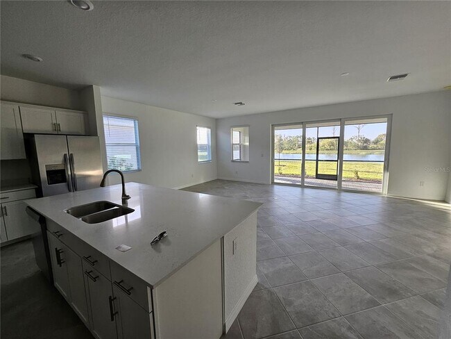 Building Photo - 11044 Pinot Dr