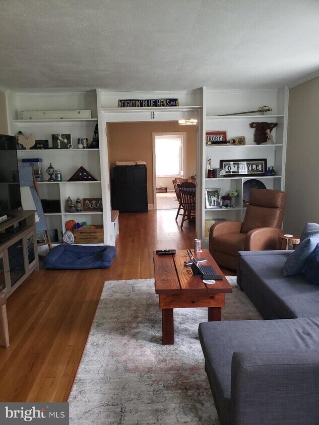 Foto principal - 87 Kells Ave