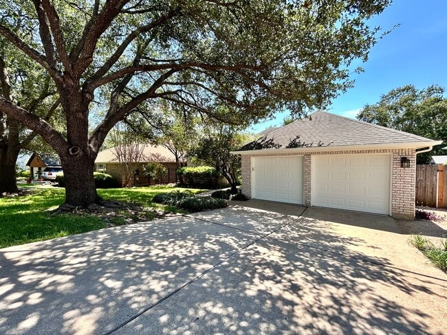 Building Photo - Beautiful 4 Bedroom, 2 Bathroom Home for R...
