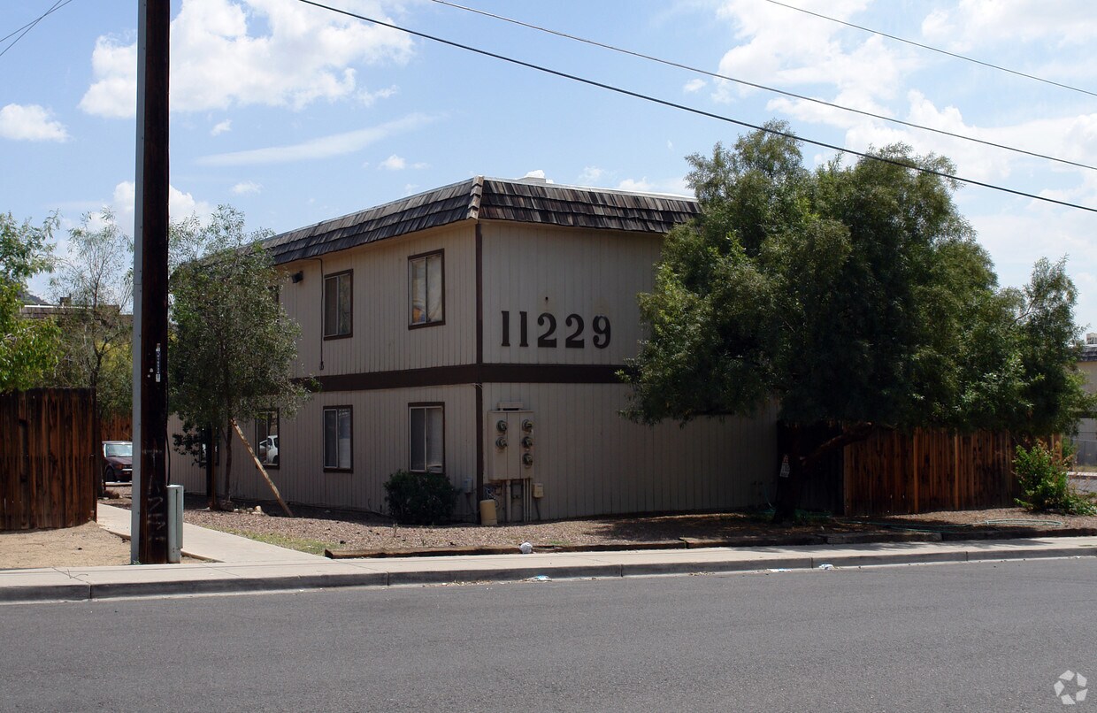 Building Photo - Yucca Apartments