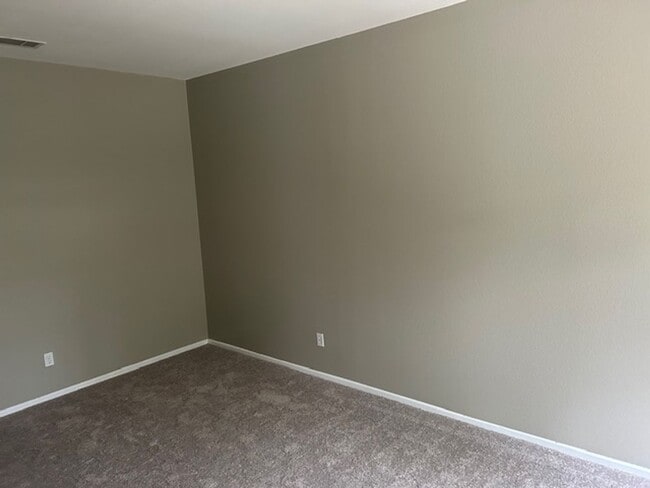 Building Photo - 32516 Guevara Dr