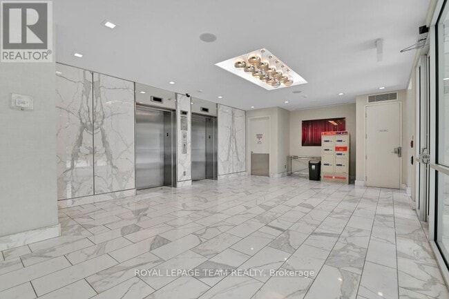 Building Photo - 201 Parkdale Ave