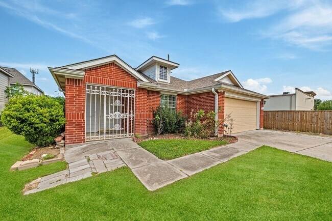 Building Photo - 8131 Golden Trace Ct
