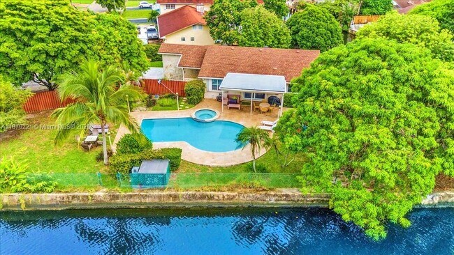 Foto del edificio - 2650 Scott St