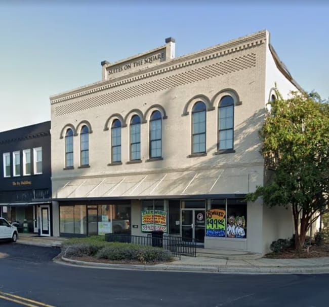Building Photo - 605-607 E Commerce St