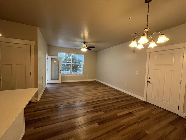 Building Photo - 13084 S Tortola Dr