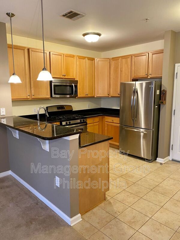 Foto del edificio - 350 W Elm St