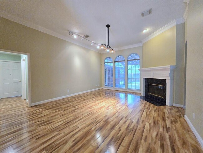Foto del edificio - 5118 Rebel Ridge Dr