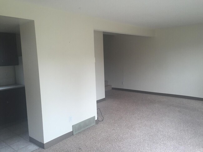 Building Photo - 8911-8102 102 Ave