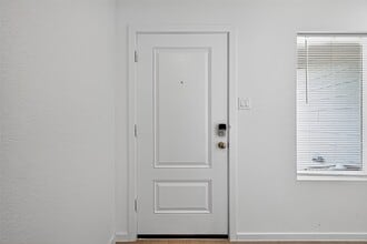 Building Photo - 228 Laura Leigh Ln