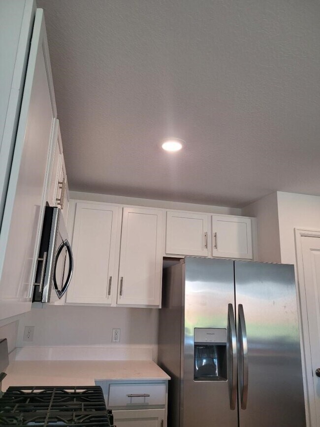 Building Photo - 4222 Iris Jade Dr