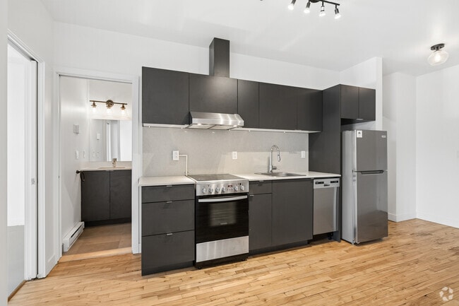 1BR, 1BA - 776SF - Kitchen - Marie Anne Lofts