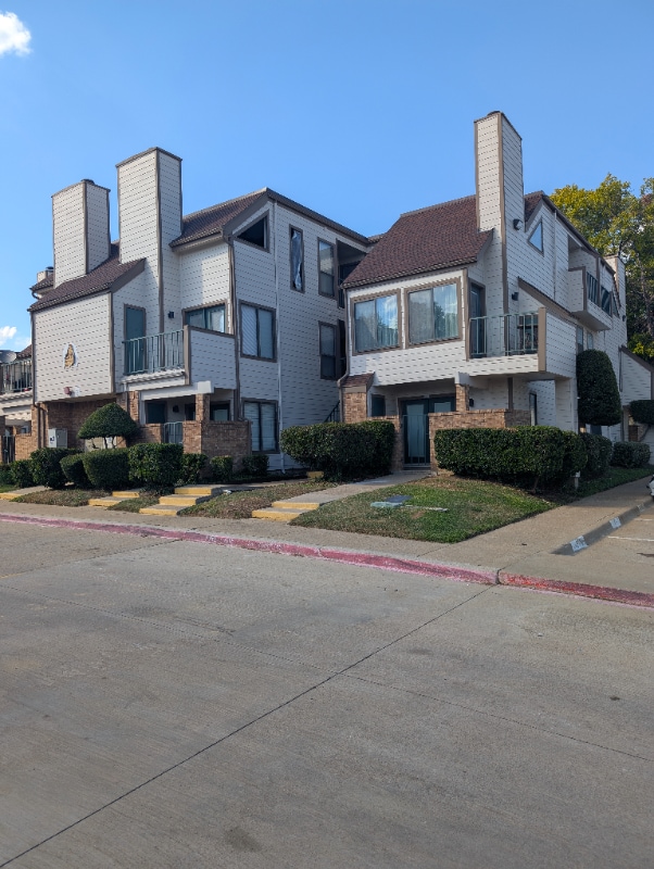 Building Photo - 2310 Bamboo Dr Building Photo - 2310 Bamboo Dr