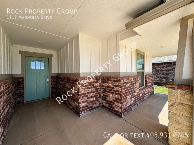 Foto del edificio - 1111 Magnolia Dr