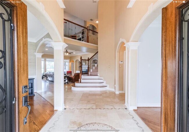 Foto del edificio - 18422 Windsor Lakes Dr