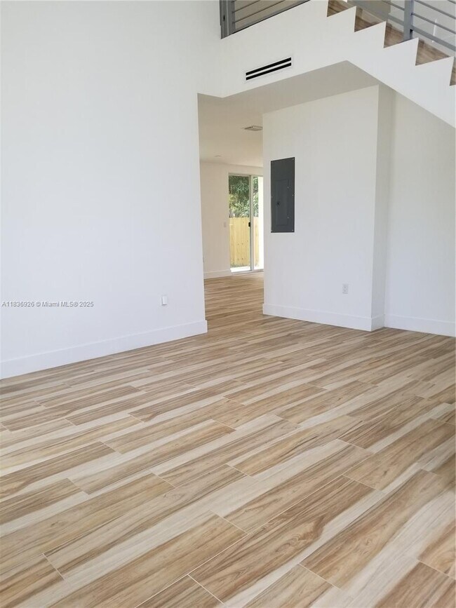 Foto del edificio - 3790 Oak Ave