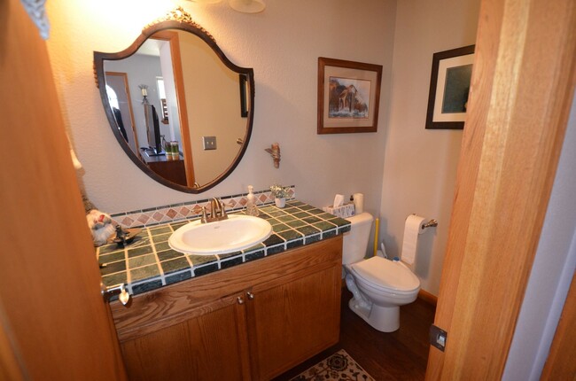 Foto del edificio - Deed Restricted! 3 bedroom in Monarch Town...