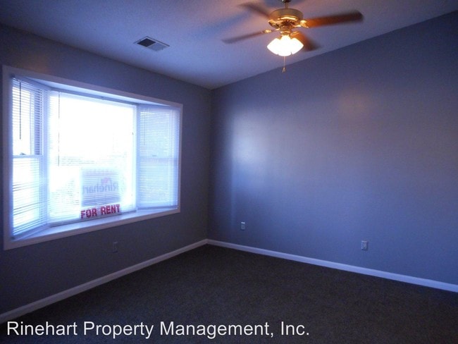 Building Photo - 2 br, 1.5 bath House - 1121 McKinnon Drive
