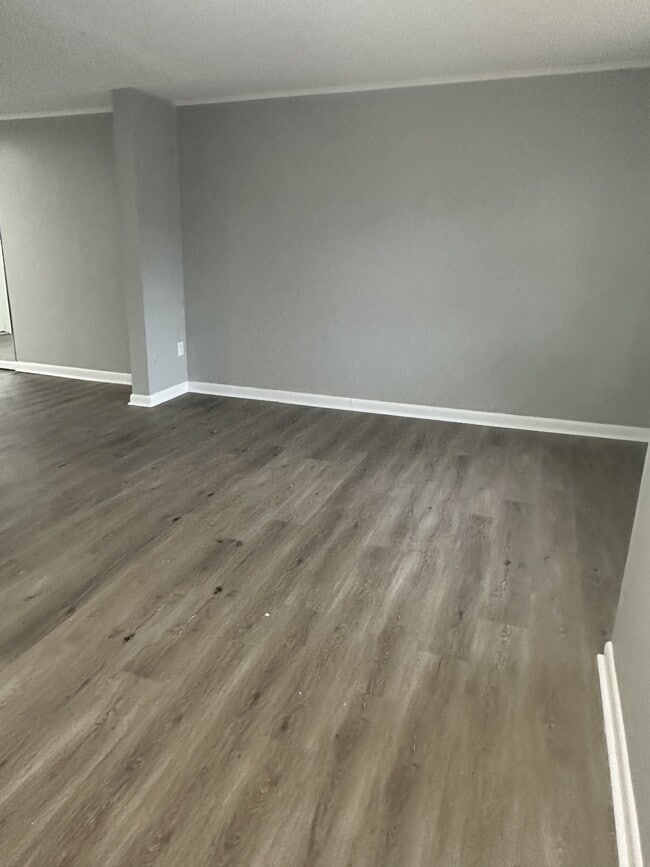 Foto del edificio - 4327 Arlington Cir
