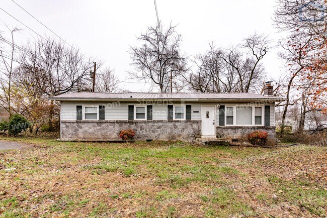 Building Photo - 1211 Dale Way