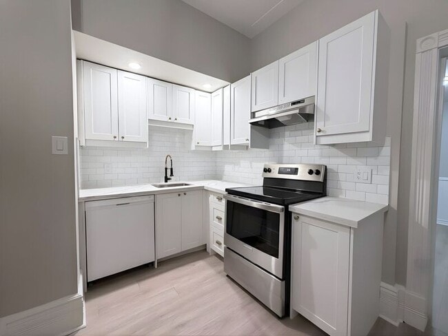 Building Photo - 47 Ontario Ave