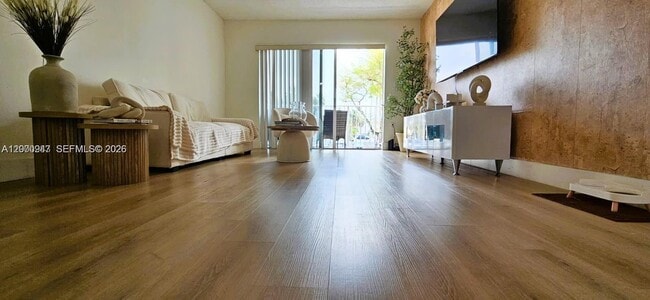 Foto del edificio - 4804 NW 79th Ave