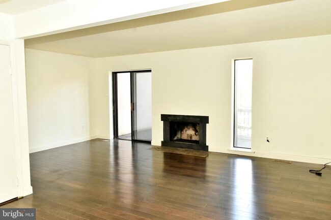 Foto del edificio - 10168 Placid Lake Ct