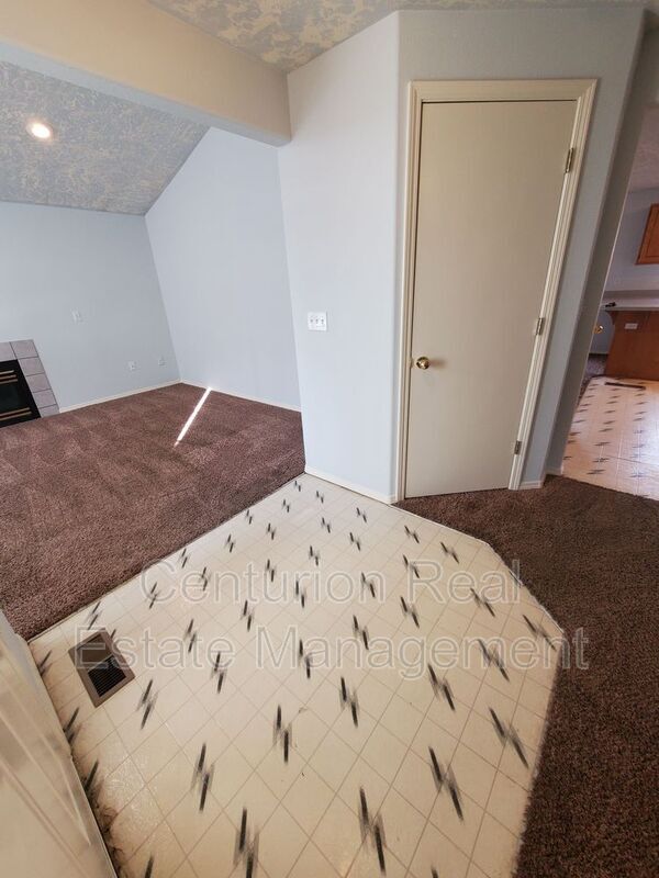 Foto del edificio - 1041 Barnes Ave SE