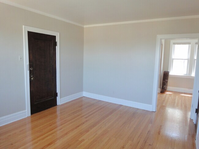 Foto del edificio - 1941 Grove Ave