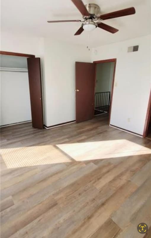 Building Photo - 10821 Roger Dr