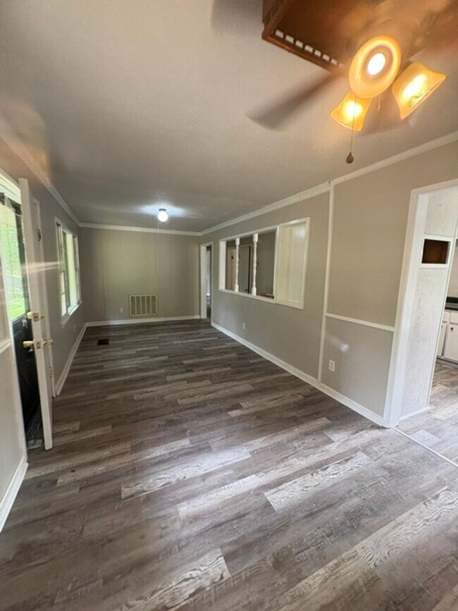 Foto del edificio - Renovated 3 Bedroom 1.5 Bath Home for Rent!