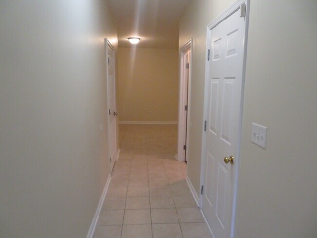Foto del edificio - 3700 Bedford Dr