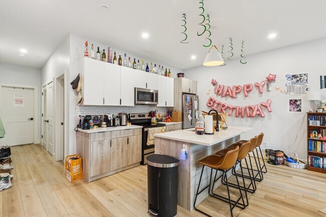 Foto del edificio - 3849 Lancaster Ave