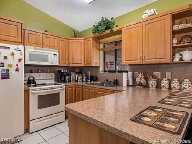 Building Photo - 4 br, 2 bath House - 14263 SW 183rd St