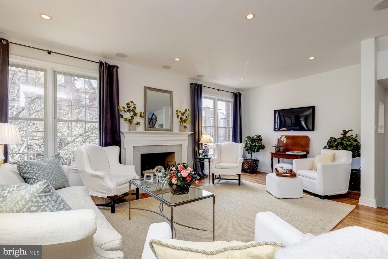 Foto principal - 3651 Winfield Lane Northwest