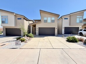 Building Photo - 5891 Mythical Ln