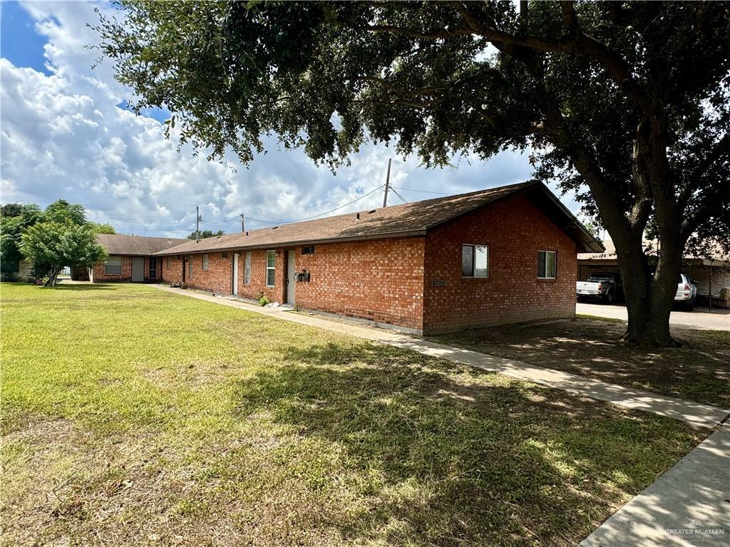 Primary Photo - 2425 W Tamarack Ave