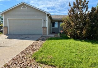 Building Photo - 120 Katsura Cir
