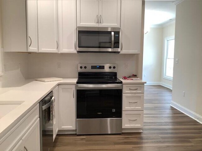 Building Photo - 175 Villa Oak Cir