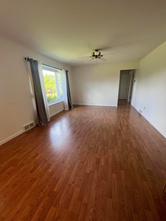 Foto del edificio - 8963 Huron River Dr